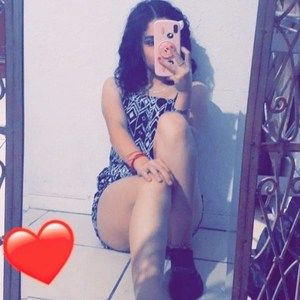 Meet your Posher, Estefania